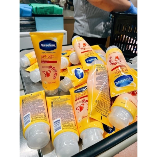 Vaseline 50X lẻ 1 chai 320ml chính hãng