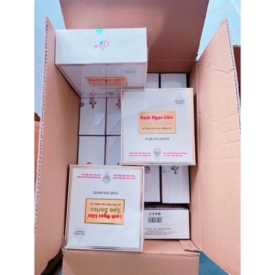 01 Bộ kem bạch ngọc liên và Tắm trắng bạch ngọc liên spa series