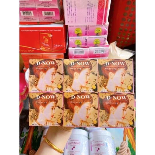 Lẻ hộp 12 hủ nhỏ kem dưỡng trắng da Meone Thái